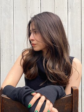 ロウ ジャム 横浜(ROW/JAM) くすみブルー/かきあげバング/ロングレイヤー