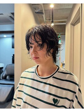 ログ(Log) ショートウルフパーマ