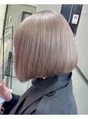 りなボブベージュニュアンスカラー