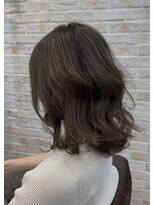 ヘアケアアンドヘアデザイン リベール(L:belle)&nbsp;ボリュームカールで見違えるフェミニンオリーブミディアム