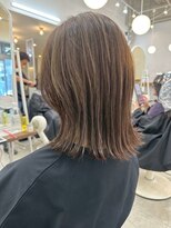 コンティロミー(CONTI ROMMY.)&nbsp;細めハイライト◎切りっぱなしボブ/外ハネボブ◎20代 ～50代
