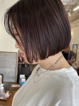 ラック 津田沼(LUCK) ピンクブラウン/小顔に見せるヘア/ぱつっとボブ/ミニマルボブ