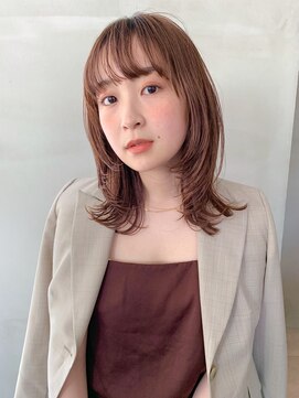 タス(tas) ナチュラルウルフ似合わせ顔周りカット顔まわりレイヤーカット