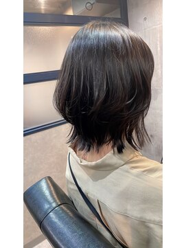 ニア 浅草(Nia) ミディアムレイヤーカット