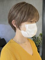 エリマ 調布(elima) ショートヘア顔周りレイヤーブリーチダブルカラーショートボブ