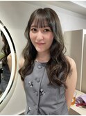 オリーブベージュ