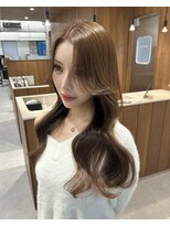 ヴィヴィッド オモテサンドウ(ViViD omotesando)&nbsp;《表参道》小顔見えNo.1！コテ巻き韓国風顔まわりレイヤーカット