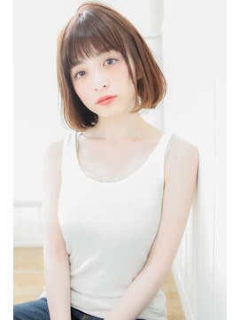 ネオリーブ クーロ(Neolive curro) 不器用さんでも安心♪コテ要らずの定番ボブ