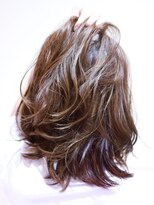 ヘアリゾート粋 ティガ 池袋店(tiga)&nbsp;インナーカラークランベリーレッド【tiga池袋店/池袋/池袋駅】