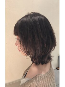 テトラ バイ ネオリーブ 横浜西口店(tetra by neolive) ミディアムウルフ