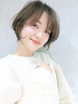 アルバム 渋谷パルコ(ALBUM) 愛されナチュラルショート_耳かけフォギーベージュ_56645