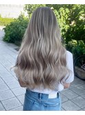 飽きない可愛さ。ホワイトバレイヤージュ_smoky white ash_