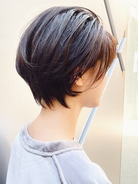 ビュートリアム 梅田(BEAUTRIUM) レイヤーショート　大阪/梅田/カット上手い/大人ショート