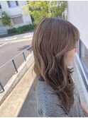 レイヤーカット+ラベンダーベージュ