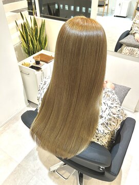 エミュスト(Emuest) 【松葉】髪質改善/髪質改善トリートメント/髪質改善ストレート