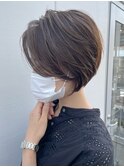 大人上品可愛いショートボブまろやかバレイヤージュアッシュ50代