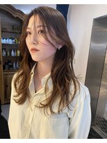 ピア ヘアーデザイン プレミアム(Pia hair design premium) pia ロングレイヤーカット　ベージュカラー(坪井)