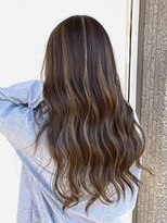 リングバイモアムー(Ring by Moremuu)&nbsp;issy  ロングハイライト