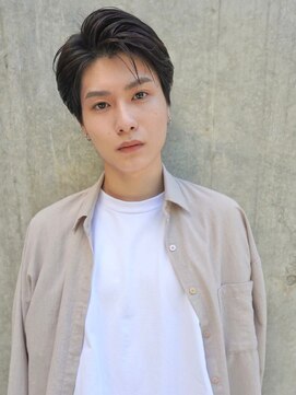 ニコ トウキョウ ロジック(nico TOKYO Logic) センターパートニュアンスパーマフェザーパーマ