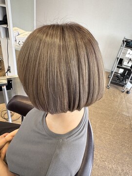 レッド(ReD) 白髪ぼかし/白髪ぼかしハイライト/脱白髪染め/金沢/髪質改善