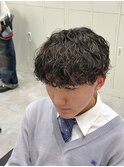 波巻きツイストスパイラルツーブロック刈り上げメンズパーマ