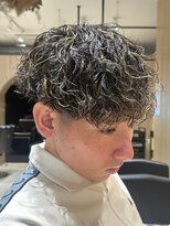 レボ 神宮寺店(Revo) 短髪にオススメのパーマ&カラー