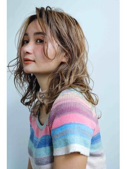 ロッソ 沖縄宜野湾店(Rosso)の写真/再現性の高いパーマスタイルで朝のスタイリングも楽に 伸ばしかけのスタイルにもgood