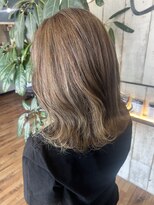 ロイズ ヘアデザイン アンド スパ(LOES)&nbsp;白髪ぼかしハイライト×ミルクティーブロンド×インナーホワイト