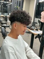 リッチブランドアンドコー 守口店(Rich Brand&Co)&nbsp;スパイキーショート　フェード　スペインカール　ルーズパーマ