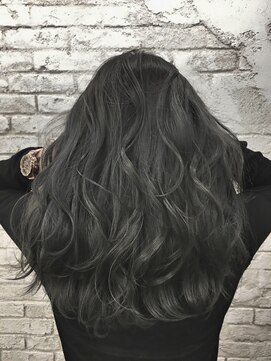 プライズ アイリス 池袋東口店(prize Iris) バレイヤージュグレー/大人バレイヤージュ【池袋 美容室】