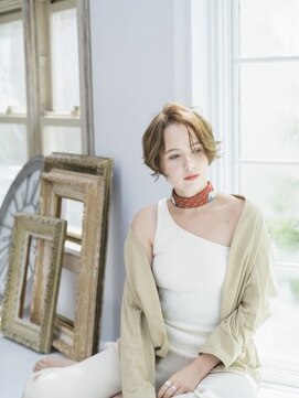 コム(com by neolive) おしゃれアンニュイショート