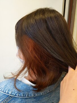 アン(Hair make un) ブリーチなしインナーカラーリング