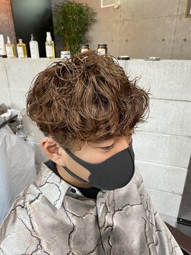 クルー(CREW) 無造作パーマ