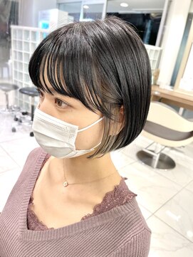 アッシュ 下北沢店(Ash) 黒髪ボブイヤリングベージュ