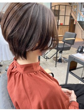 クロムス(clomus) 【clomus】くびれレイヤーショートスタイル