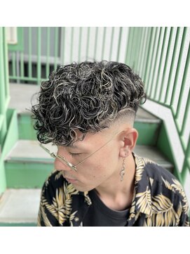 ワールドシップモトマチ(WORLD SHIP MOTOMACHI) スペインカール　メッシュカラー