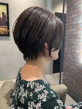 ベイショア(Bay Shore NY) グレーベージュフレンチカジュアルハンサムショート