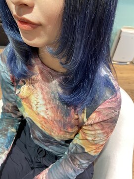 ミラシィ 稲毛(Mirashy) ブルーカラー×レイヤーカット