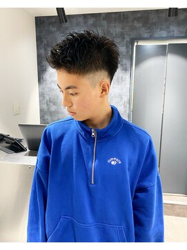 オグジュアリー 表参道(aux.) フェードカット