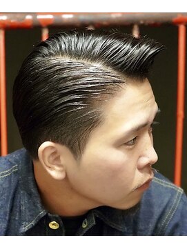 ワンワンオー バーバーショップ 博多店(@110 BARBER SHOP) セクパン