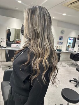 キング(K!ng) 縮毛矯正髪質改善ハイライトレイヤーカット楠葉美容室エクステ
