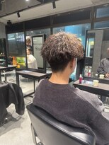 スタッド 松戸(stud. Men‘s)&nbsp;ラウンドマッシュ×ハイライト×ツイストスパイラルパーマ