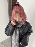 ピンク