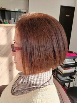 プルベルの写真/ブリーチなしの白髪ぼかしでカラーも楽しめる◎ワンランク上のグレイカラーで毎日キレイが続きます＊