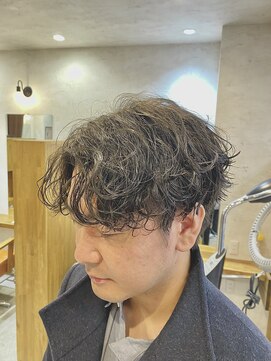 シャドウパーマ