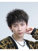 ダウンバング×ツイストでつくる抜け感ショート