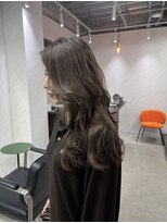 トーン(tone)&nbsp;オリーブベージュ×大人レイヤーヘア
