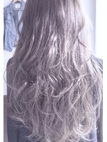 ヘアーアンドアトリエ マール(Hair&Atelier Marl) 【Marlアプリエカラー】グレージュのふんわりロング