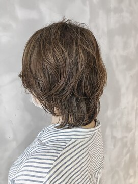 リュッカ(Lyuck) 伸ばしかけには万能　　伸ばしかけナチュラルウルフ。