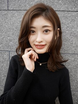 シュシュ(shushu) 大人かわいい小顔外ハネロング 【有海一生】